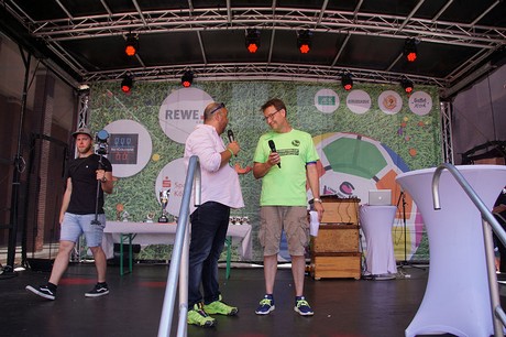Com Together Cup